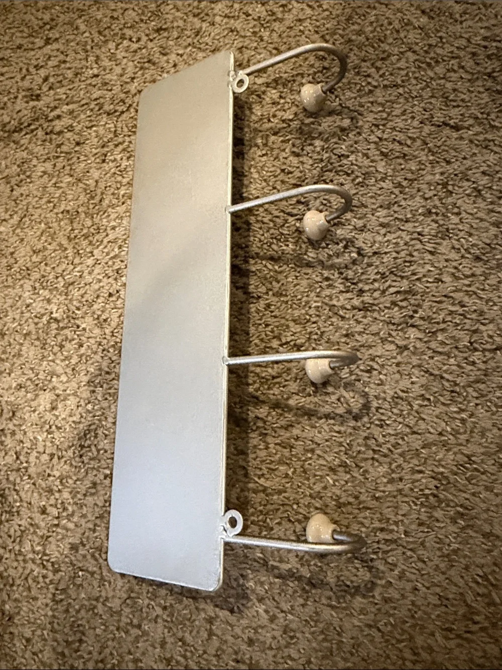Source Unknown White & Cream Floral Ceramic Hook Rack